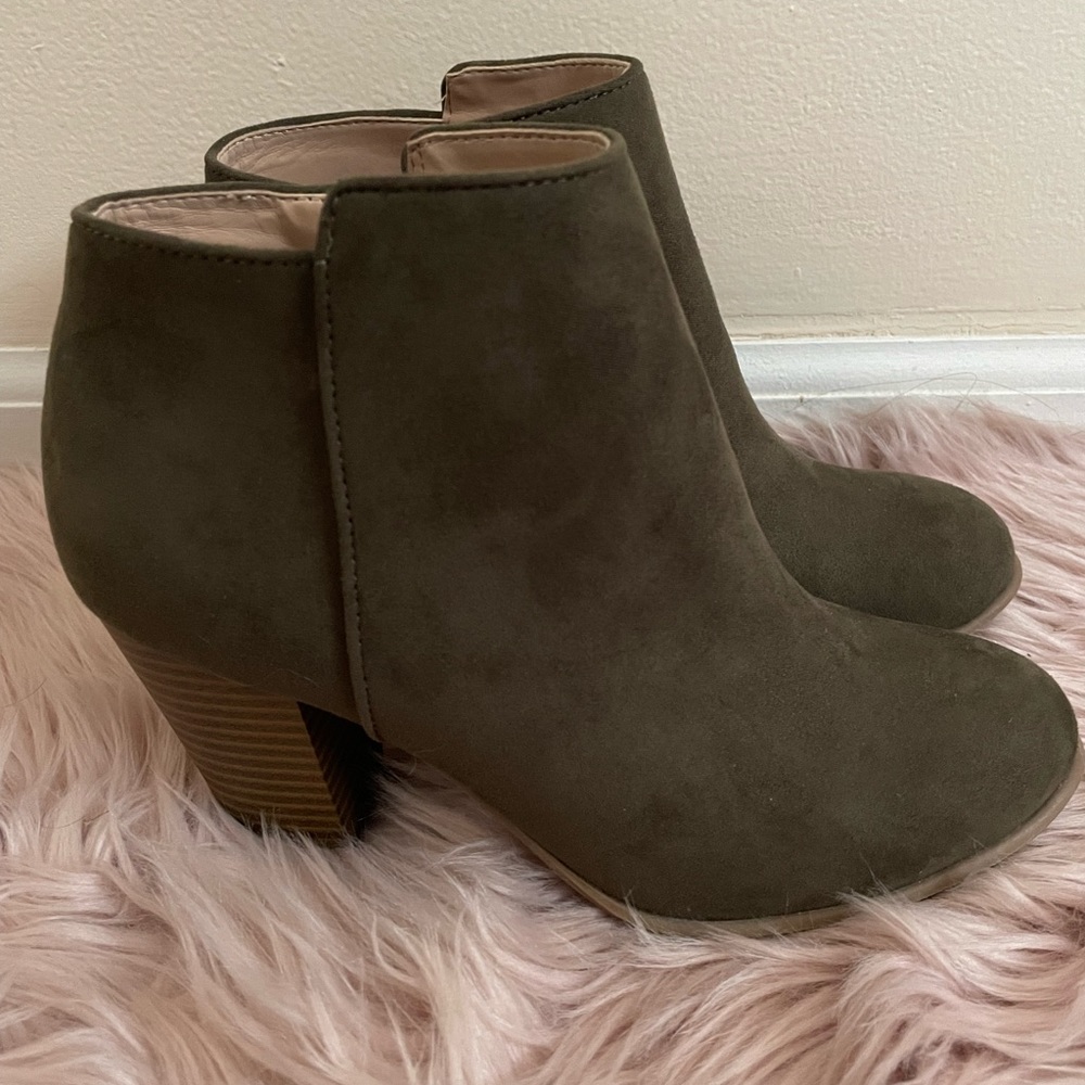 Green bootie